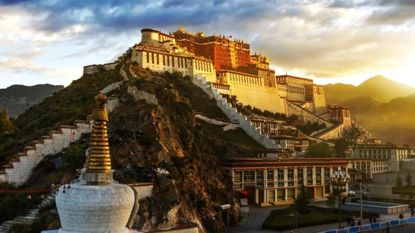 Check out: Lhasa, the heart of Tibetan culture and religion